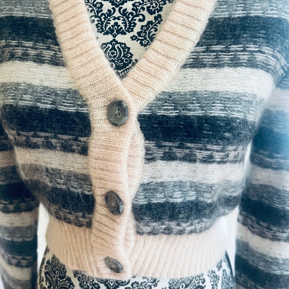 Wilfred Cadence  Cropped Cardigan Striped Wool Blend Sweater Size XS - Picture 3 of 10